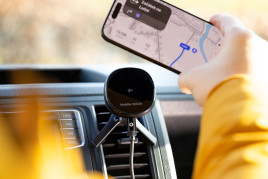 Wireless Car Vent Qi2 Charger CA15 with integrated fan