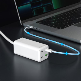 GaN 100W Compact MultiHub Charger PW18 with 3x USB-C + USB-A