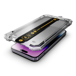 Screen Guard iPhone 14 / 13 / 13 Pro / 16e with easy application