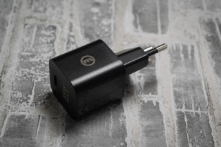 Super Charger single USB-C 35W GaN III Black