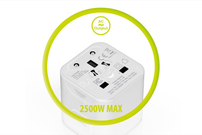 Universal Travel Adapter PW30 EU/UK/US/AUS, White
