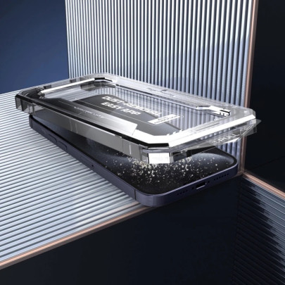 Screen Guard with easy application iPhone 16 Series