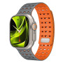 Magnetický řemínek pro Apple Watch 44 / 45 / 46 / 49 mm – šedo‑oranžový